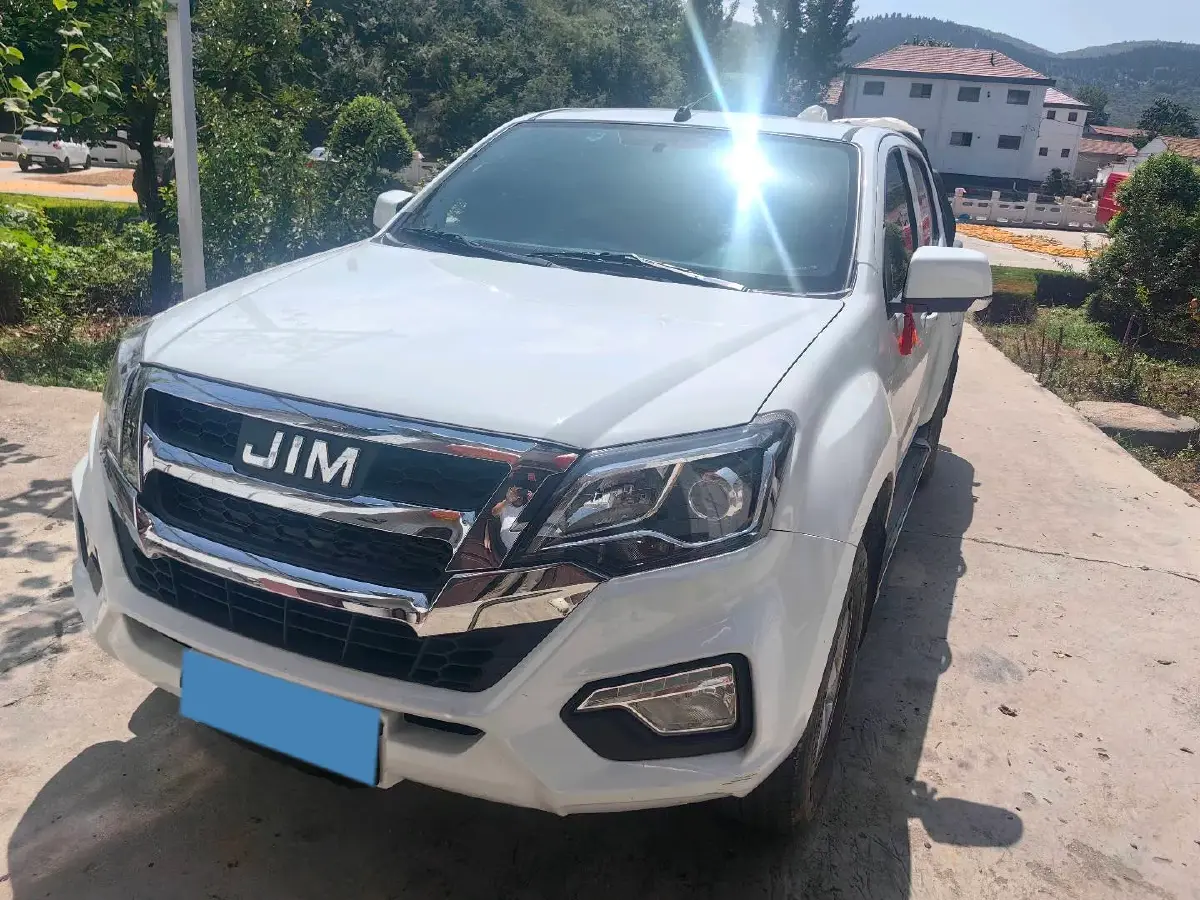 2022 Isuzu Jim 2.8T 120HP L4 5MT
