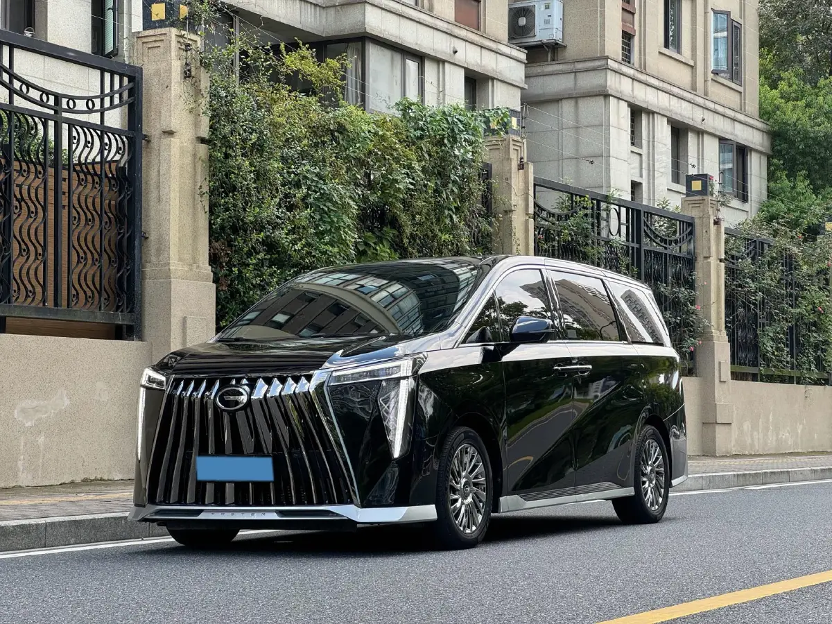 2023 GAC Trumpchi M8 2.0T 252HP L4 8AT