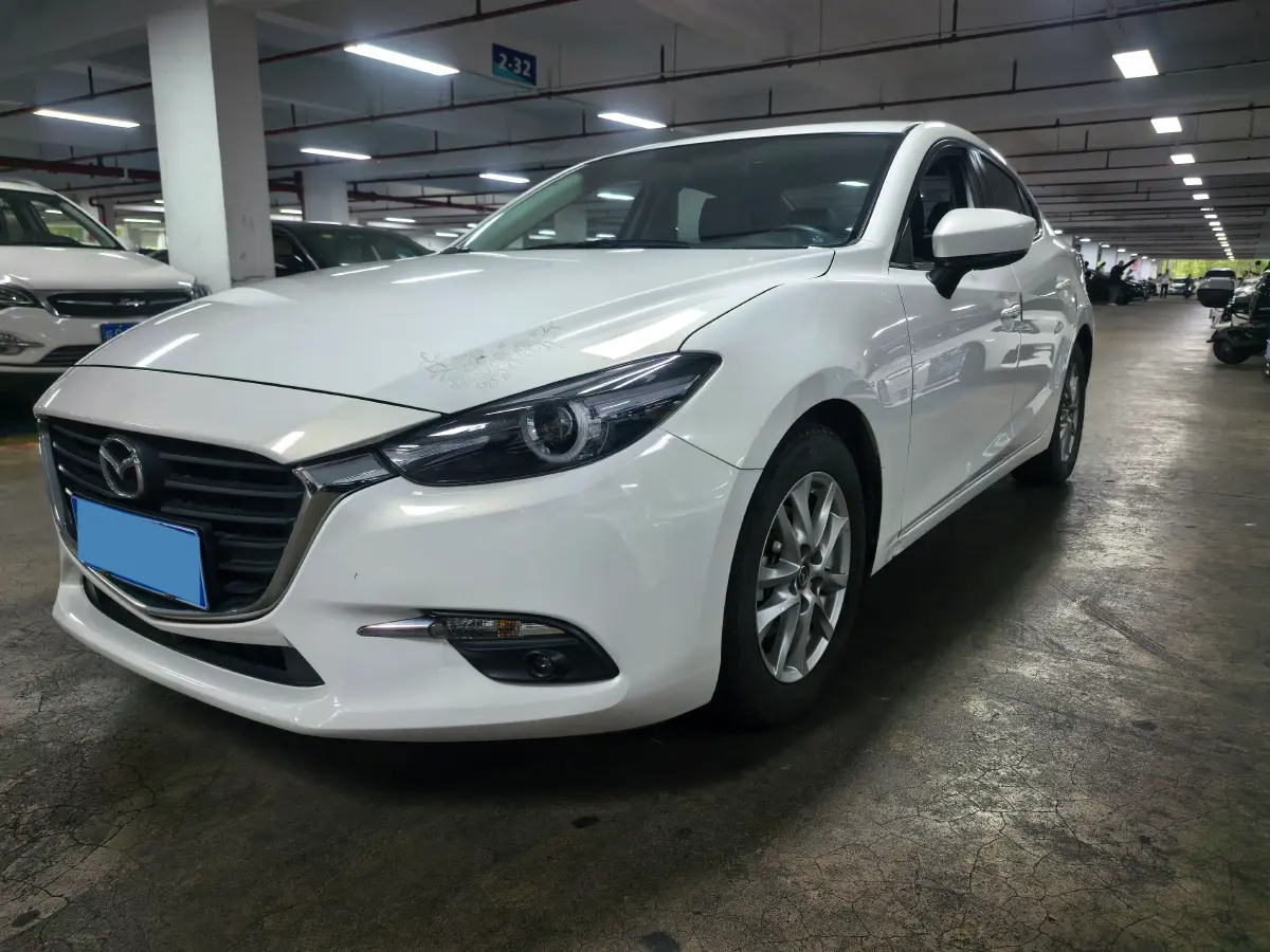 2017 Mazda 3 Axela 1.5L 117HP L4 6AT