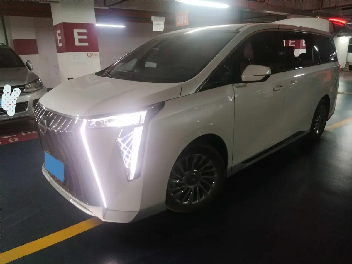 2023 GAC Trumpchi M8 2.0T 190HP L4 E-CVT Hybrid