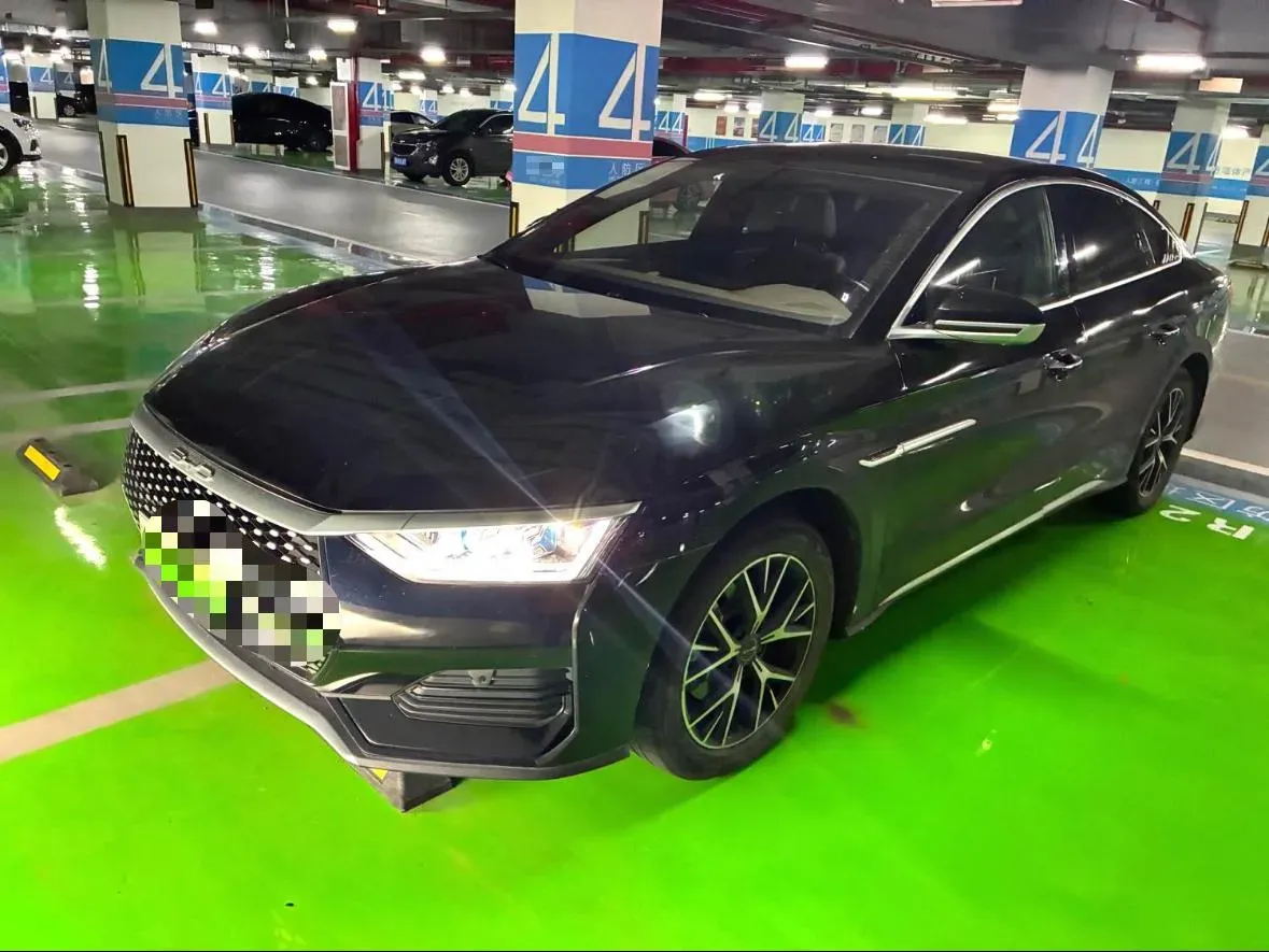 2022 BYD e9 BEV 63.36KWH,autocango,china used car exporter,china ev exporter,chinese used car exporter,chinese used ev exporter