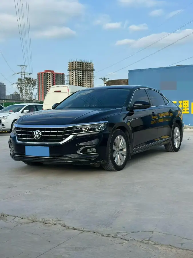 2019 Volkswagen Passat 2.0T 186HP L4 7DCT
