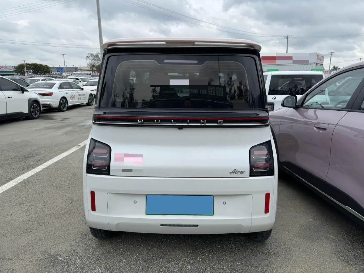 2023 WuLing Air ev BEV 28.4KWH,autocango,china used car exporter,china ev exporter,chinese used car exporter,chinese used ev exporter