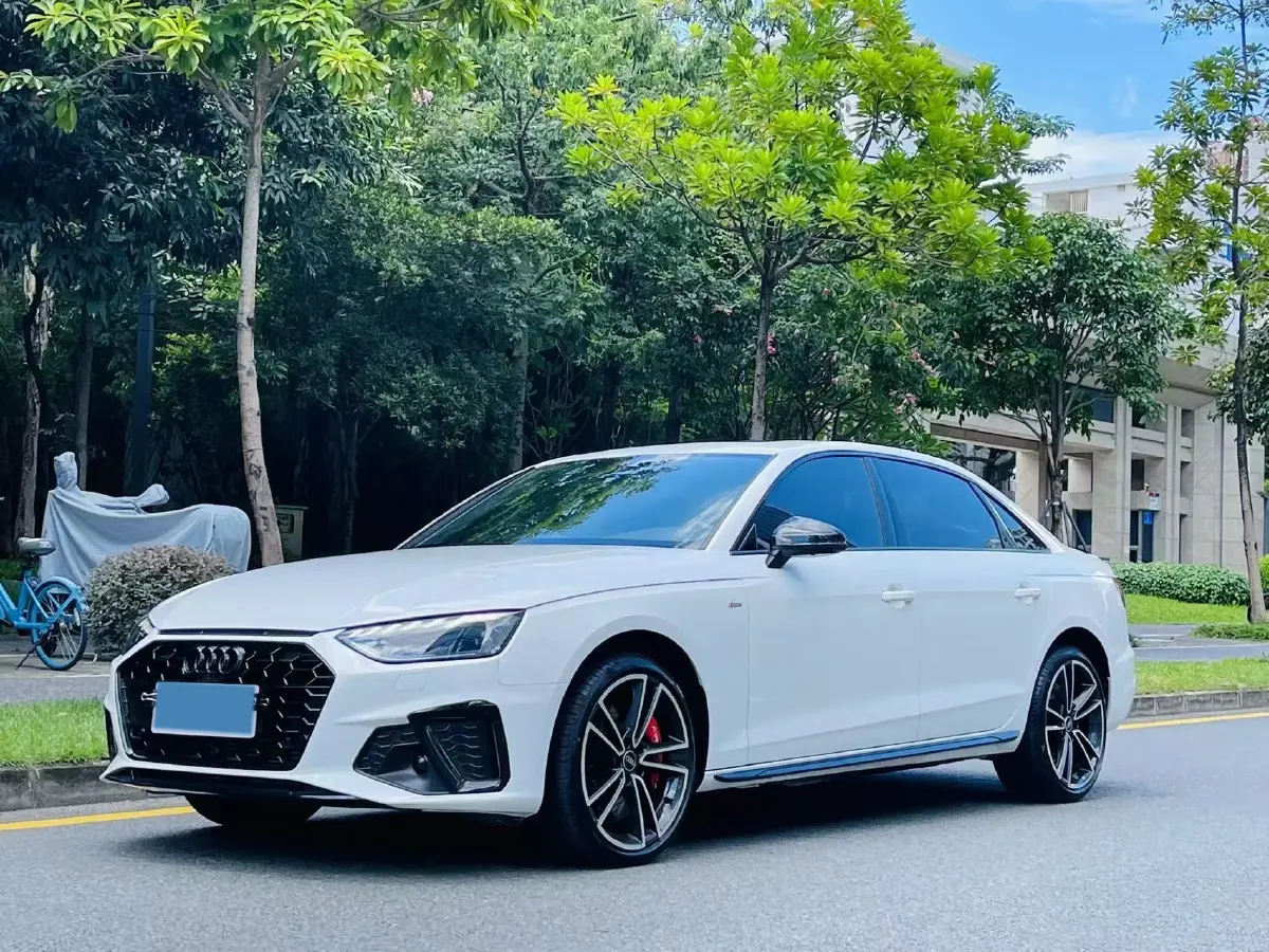 2024 Audi A4L 2.0T 190HP L4 7DCT