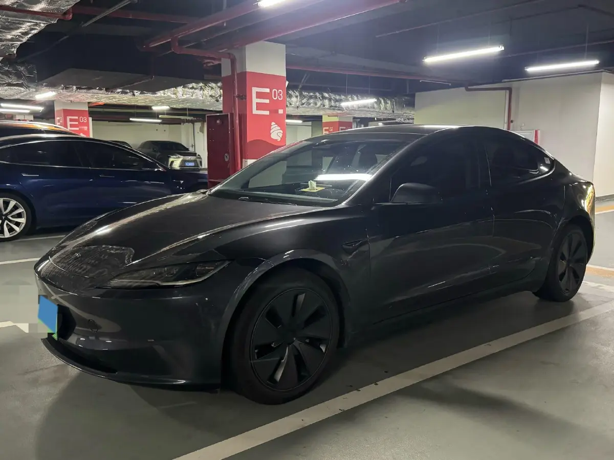 2023 Tesla Model 3 BEV 60KWH