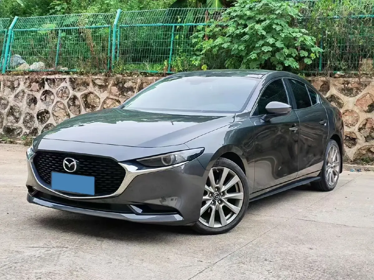 2022 Mazda 3 Axela 2.0L 158HP L4 6AT