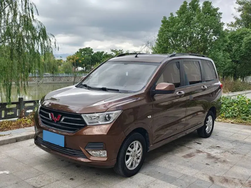 2021 WuLing HongGuang 1.5L 99HP L4 6MT