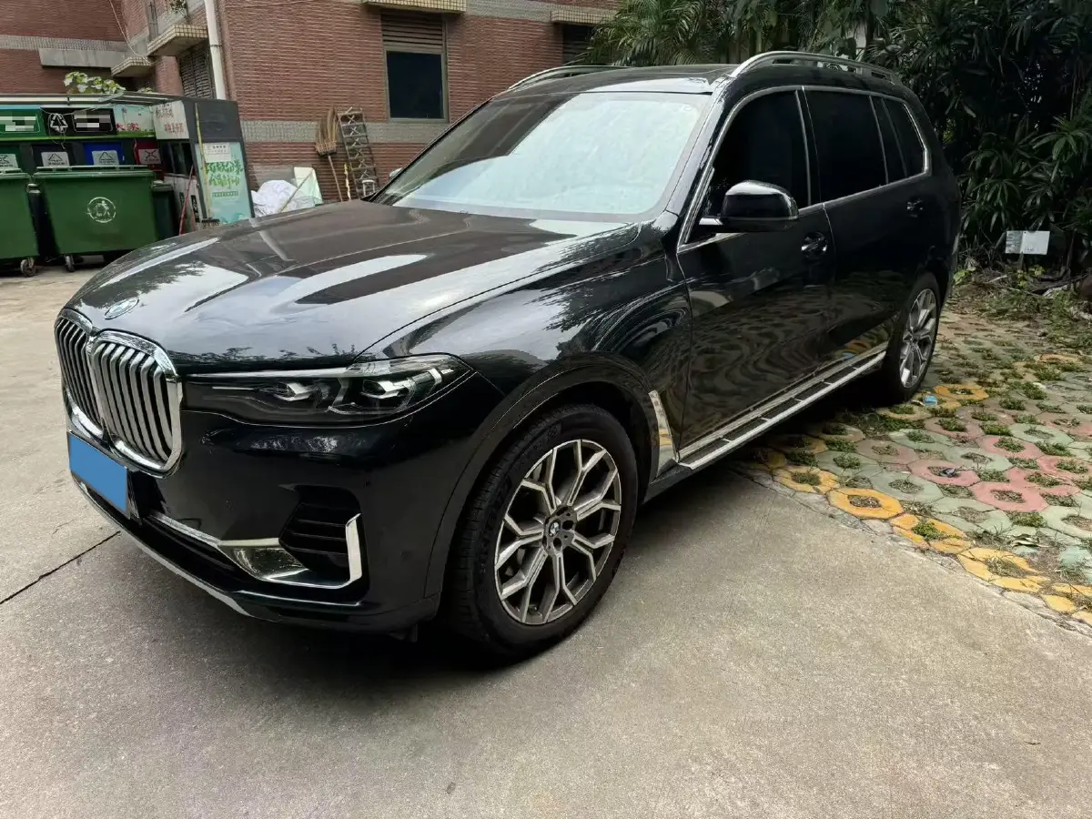 2022 BMW X7 3.0T 340HP L6 8AT