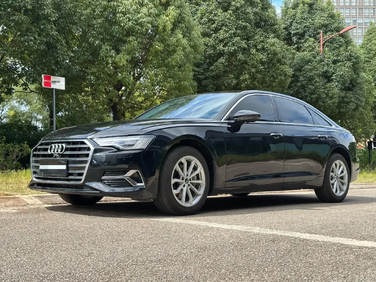 2024 Audi A6L 2.0T 190HP L4 7DCT