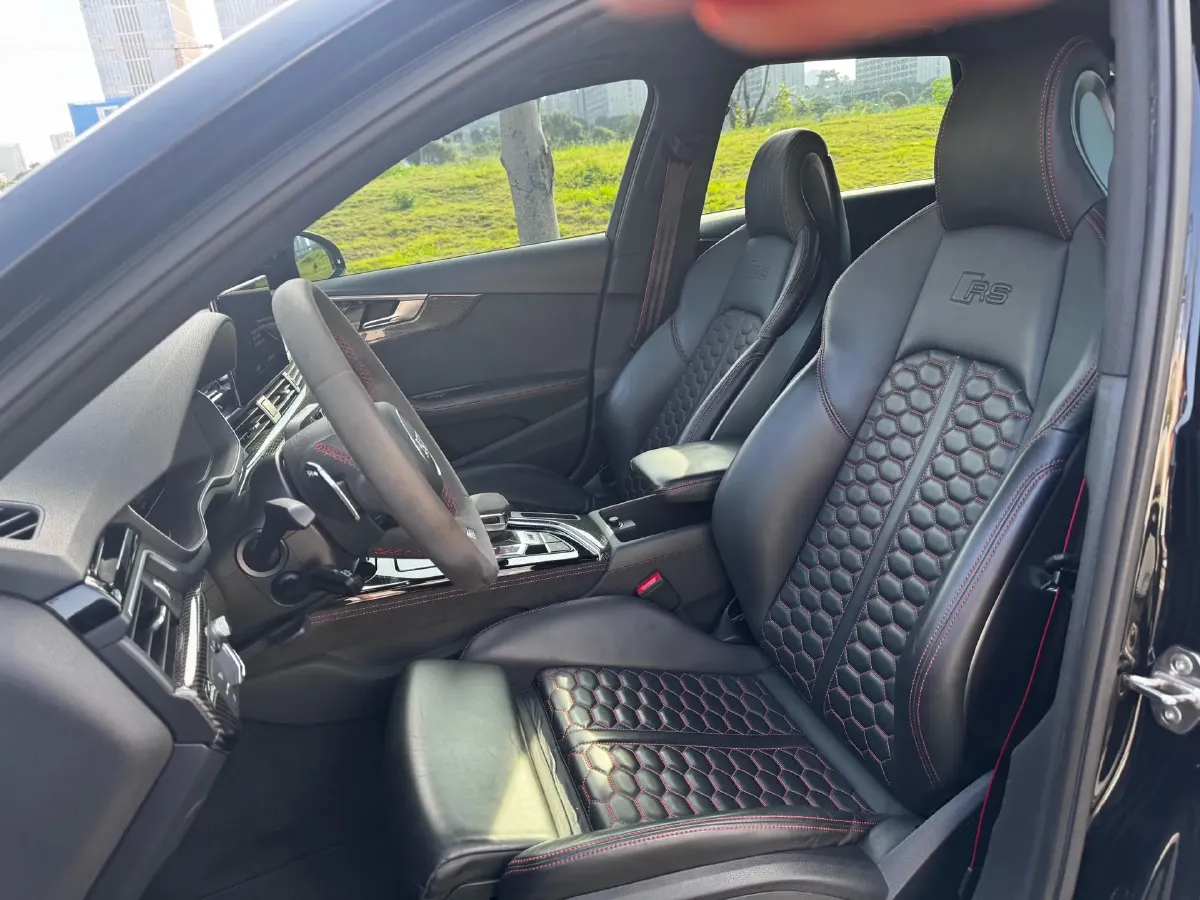 2021 Audi RS 4 2.9T 450HP V6 8AT,autocango,china used car exporter,china ev exporter,chinese used car exporter,chinese used ev exporter