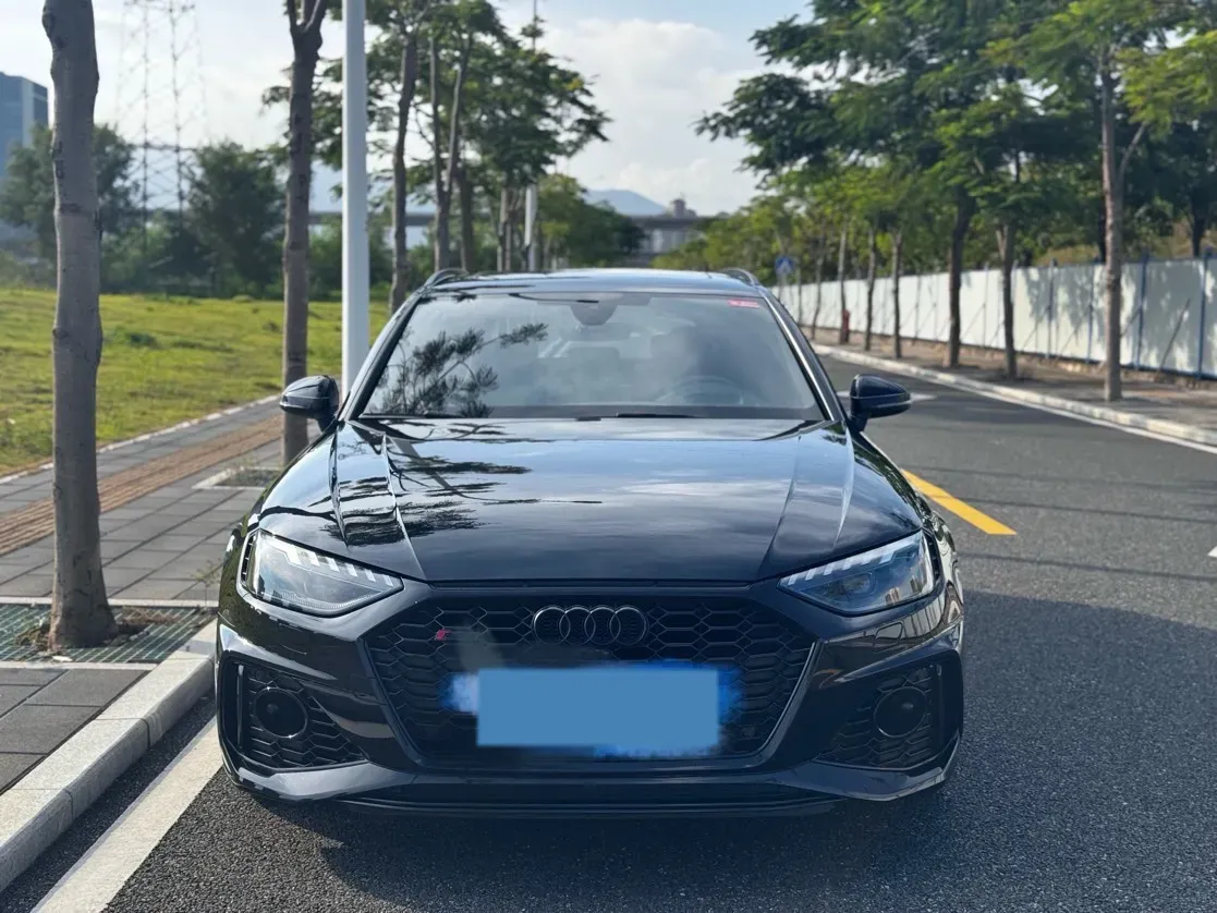 2021 Audi RS 4 2.9T 450HP V6 8AT,autocango,china used car exporter,china ev exporter,chinese used car exporter,chinese used ev exporter