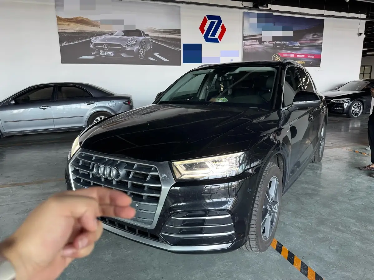 2020 Audi Q5L 2.0T 190HP L4 7DCT