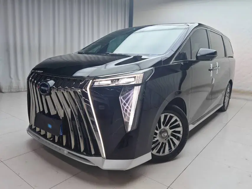 2023 GAC Trumpchi M8 2.0T 190HP L4 E-CVT Hybrid