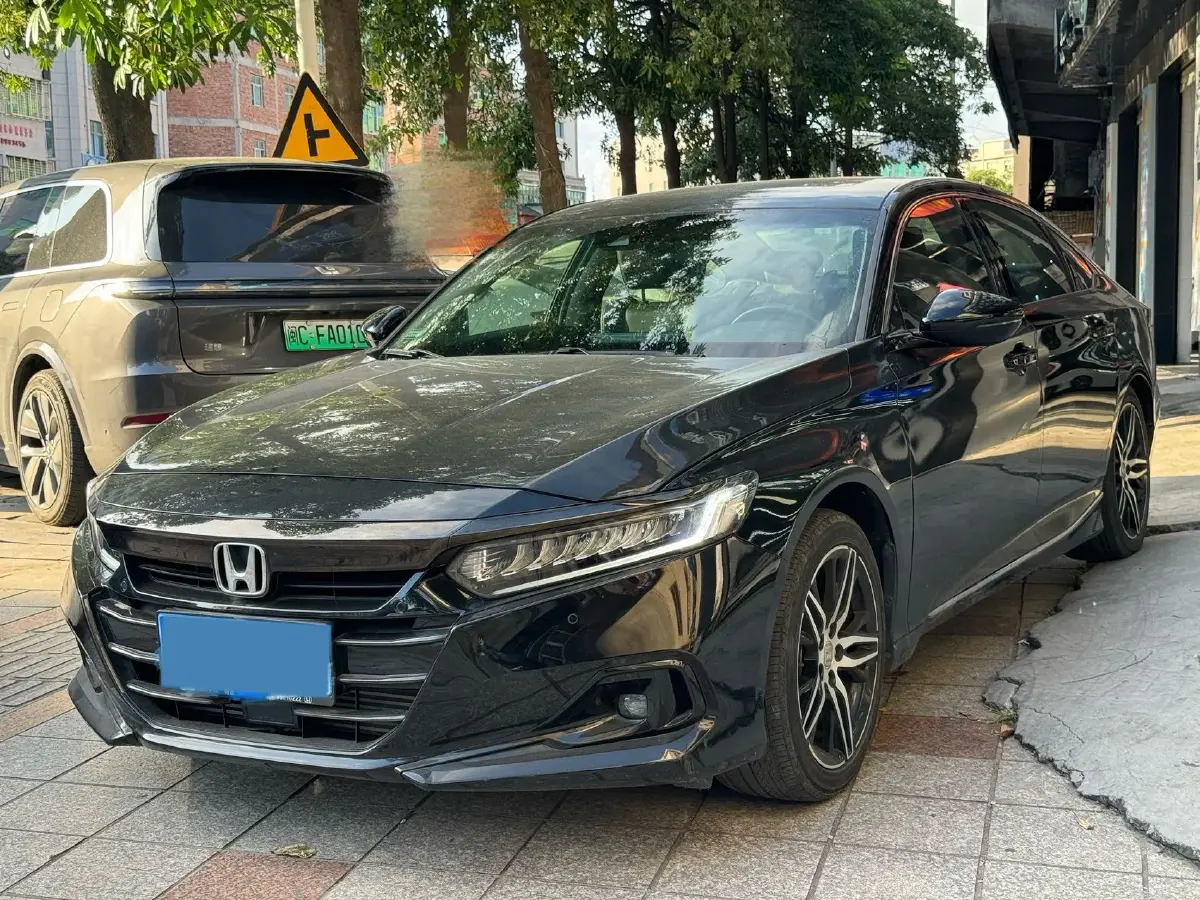 2022 Honda Accord 1.5T 194HP L4 CVT
