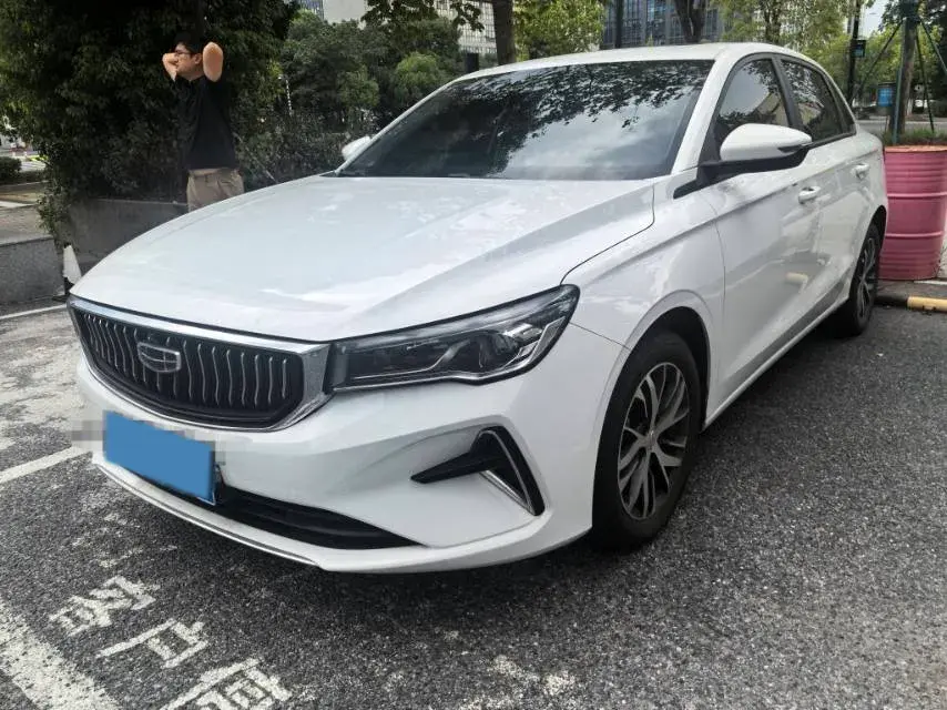 2022 Geely Emgrand 1.5L 114HP L4 5MT
