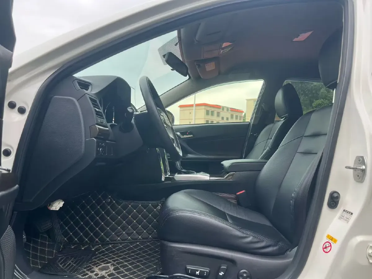 2013 Toyota Reiz 2.5L 193HP V6 6AT,autocango,china used car exporter,china ev exporter,chinese used car exporter,chinese used ev exporter