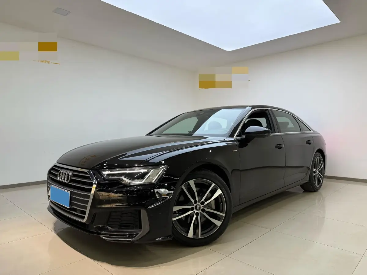 2022 Audi A6L 2.0T 190HP L4 7DCT