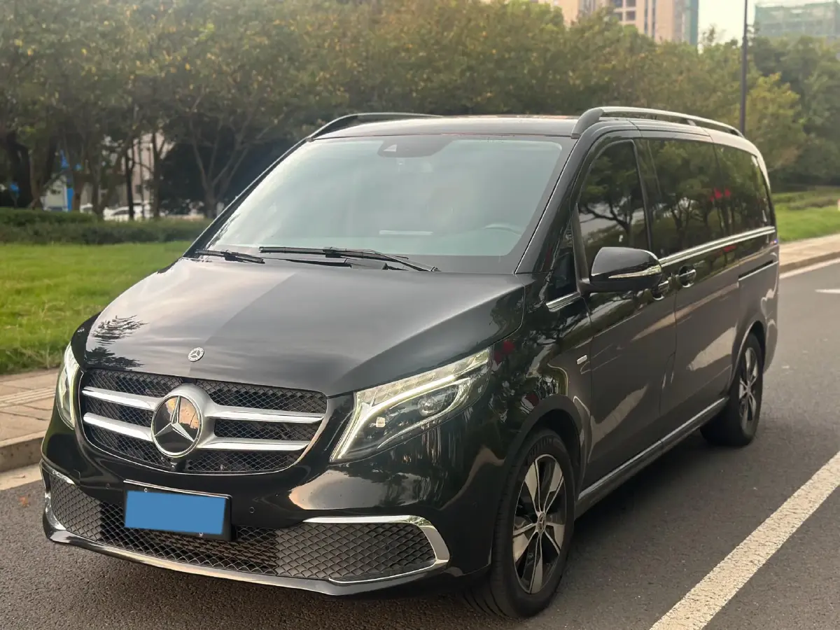 2021 Mercedes-Benz V Class 2.0T 211HP L4 9AT