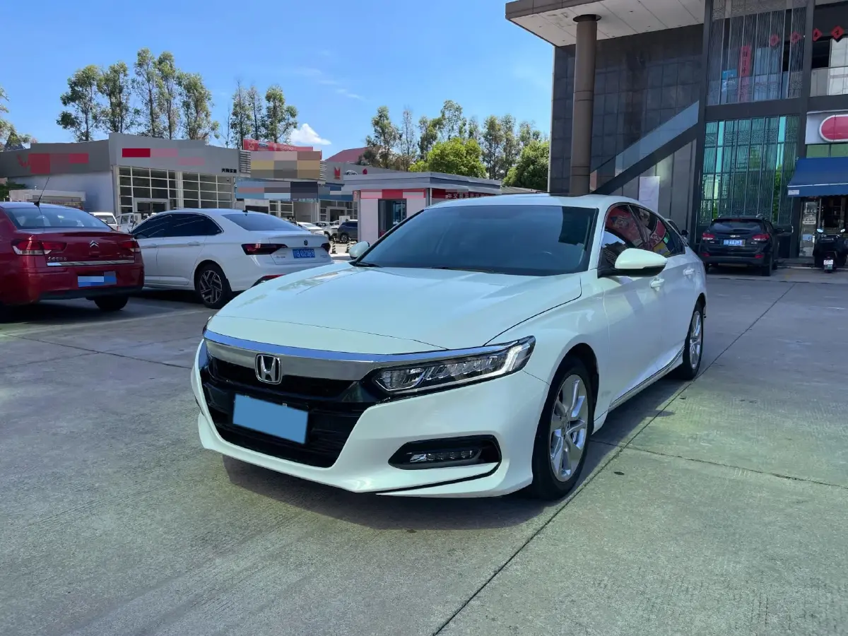 2018 Honda Accord 1.5T 194HP L4 CVT
