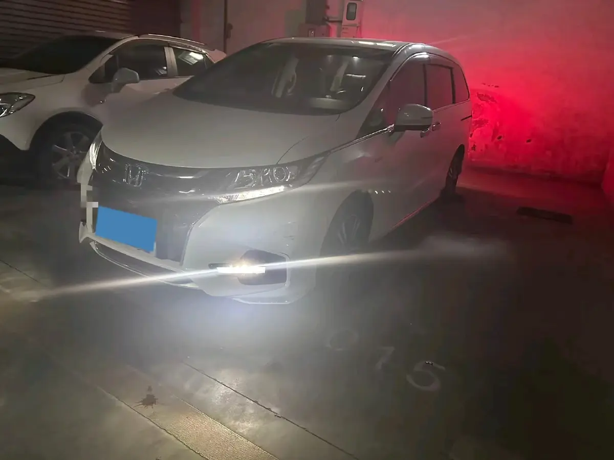 2021 Honda Odyssey 2.0L 146HP L4 E-CVT Hybrid