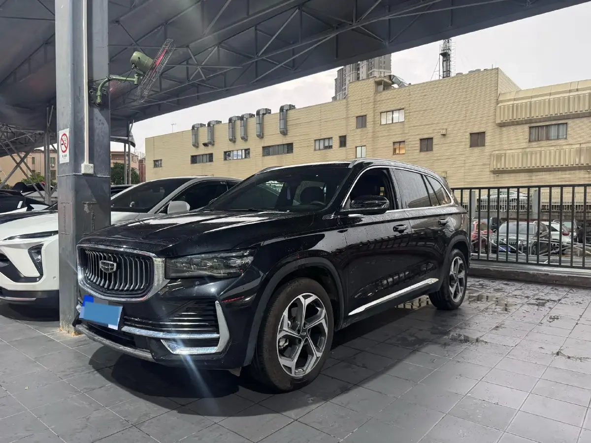 2025 Geely Monjaro 2.0T 238HP L4 8AT