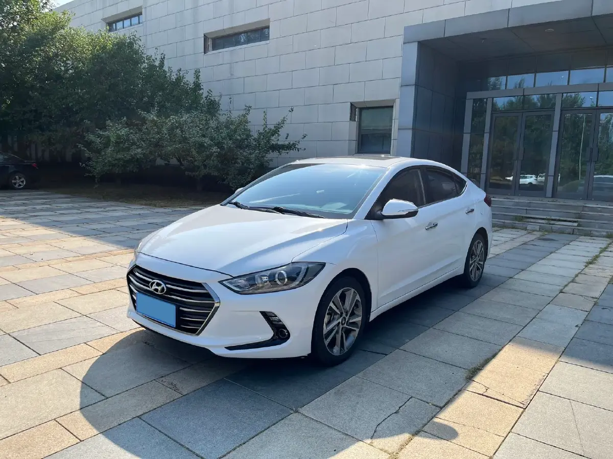 2016 Hyundai Elantra 1.6L 130HP L4 6AT