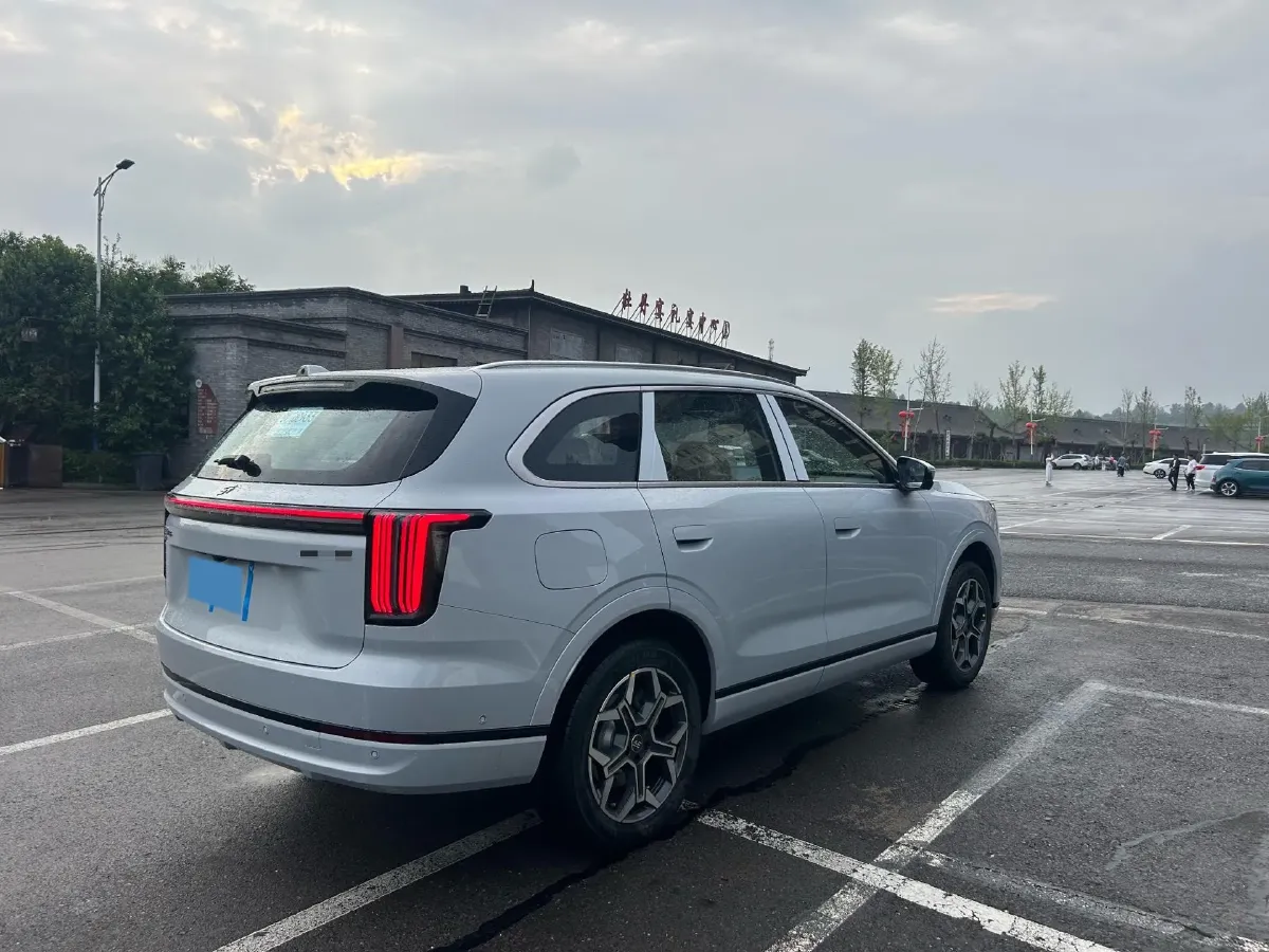 2025 Jetour ShanHai L7 PLUS 1.5T 156HP L4 1DHT PHEV,autocango,china used car exporter,china ev exporter,chinese used car exporter,chinese used ev exporter