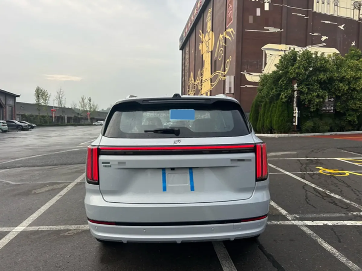 2025 Jetour ShanHai L7 PLUS 1.5T 156HP L4 1DHT PHEV,autocango,china used car exporter,china ev exporter,chinese used car exporter,chinese used ev exporter