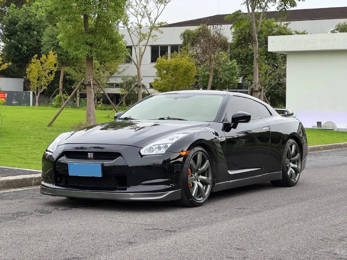 2010 Nissan GT-R 3.8T 486HP V6 6DCT
