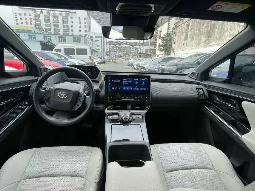 2022 Toyota bZ4X BEV 66.7KWH,autocango,china used car exporter,china ev exporter,chinese used car exporter,chinese used ev exporter