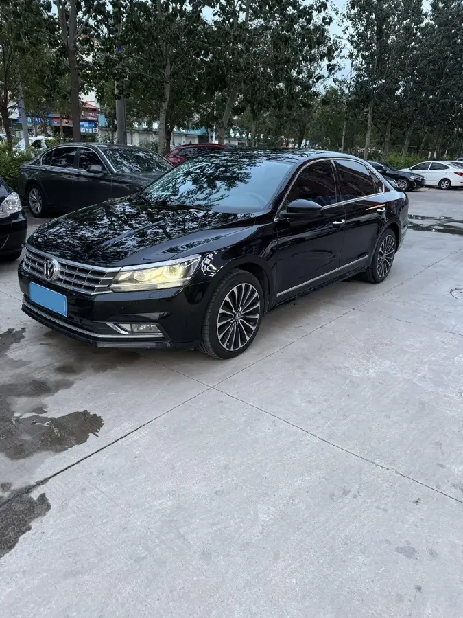 2017 Volkswagen Passat 1.8T 180HP L4 7DCT