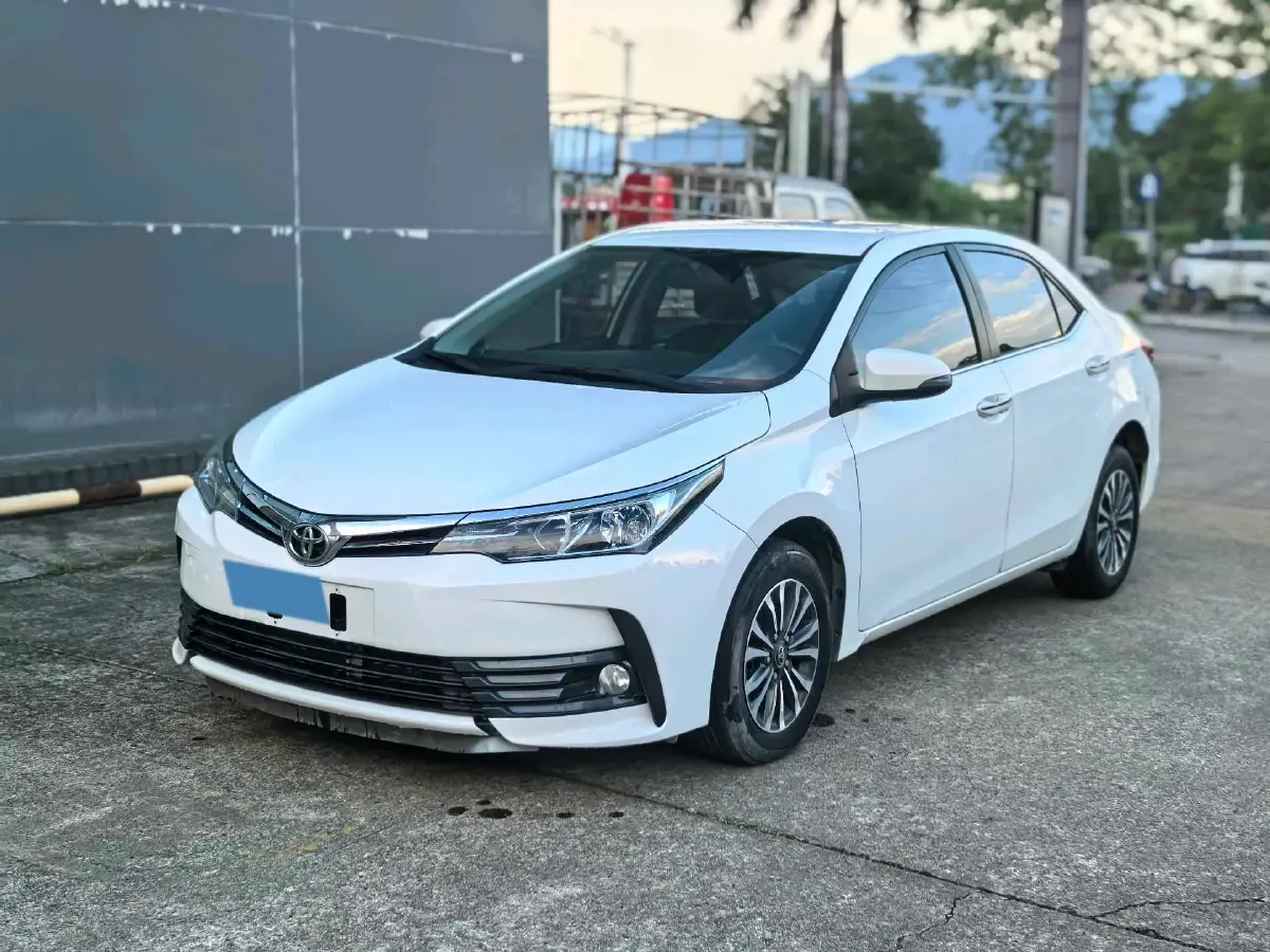 2018 Toyota Corolla 1.2T 116HP L4 CVT