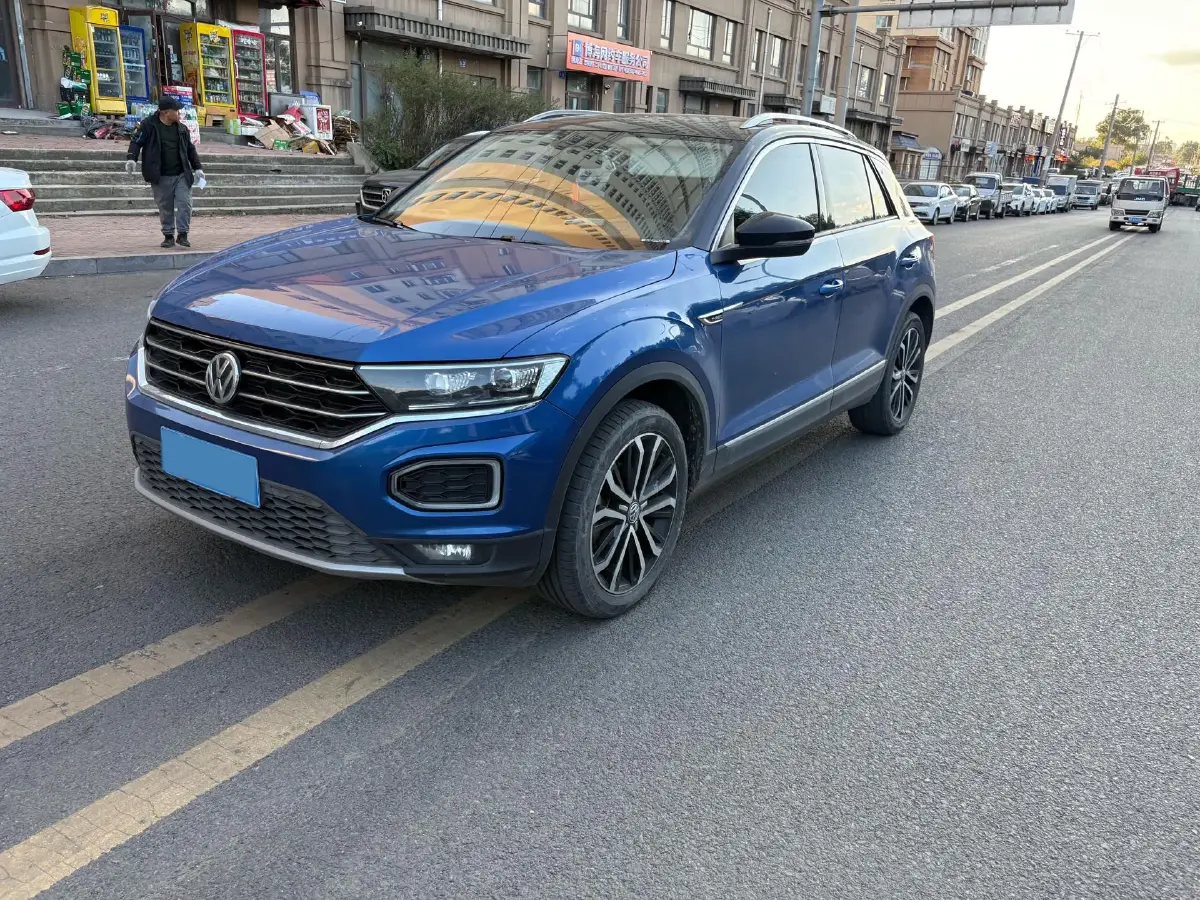 2020 Volkswagen T-Roc 1.4T 150HP L4 7DCT