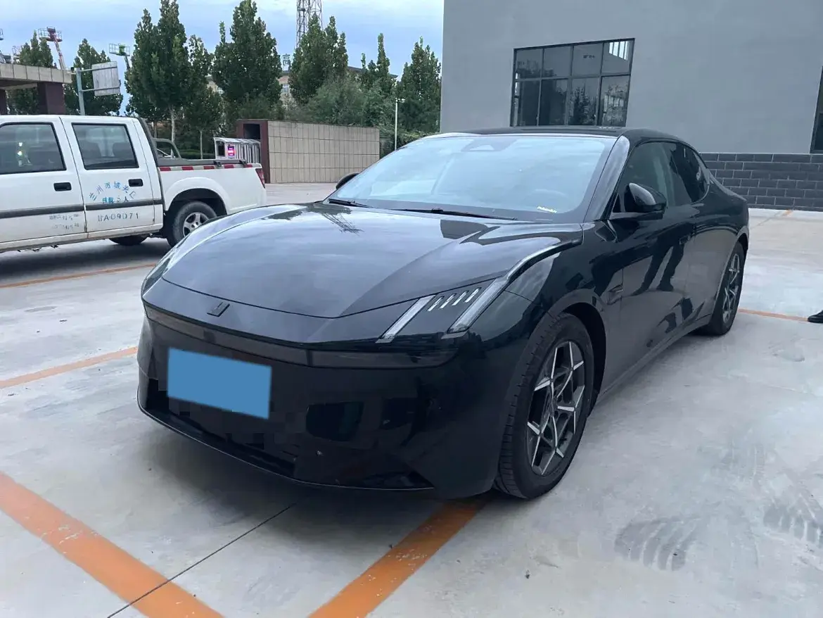 2025 LYNK&CO Z10 BEV 71KWH