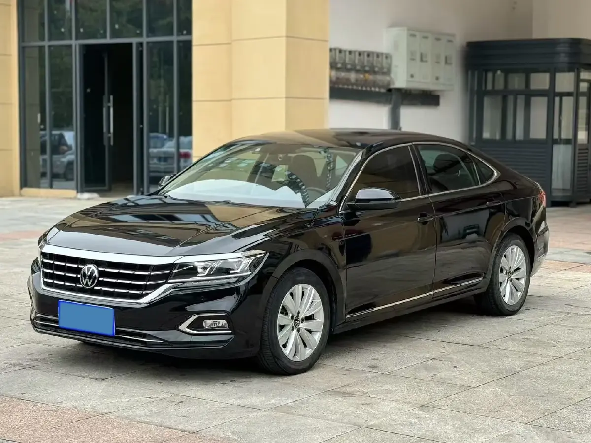 2020 Volkswagen Passat 2.0T 186HP L4 7DCT