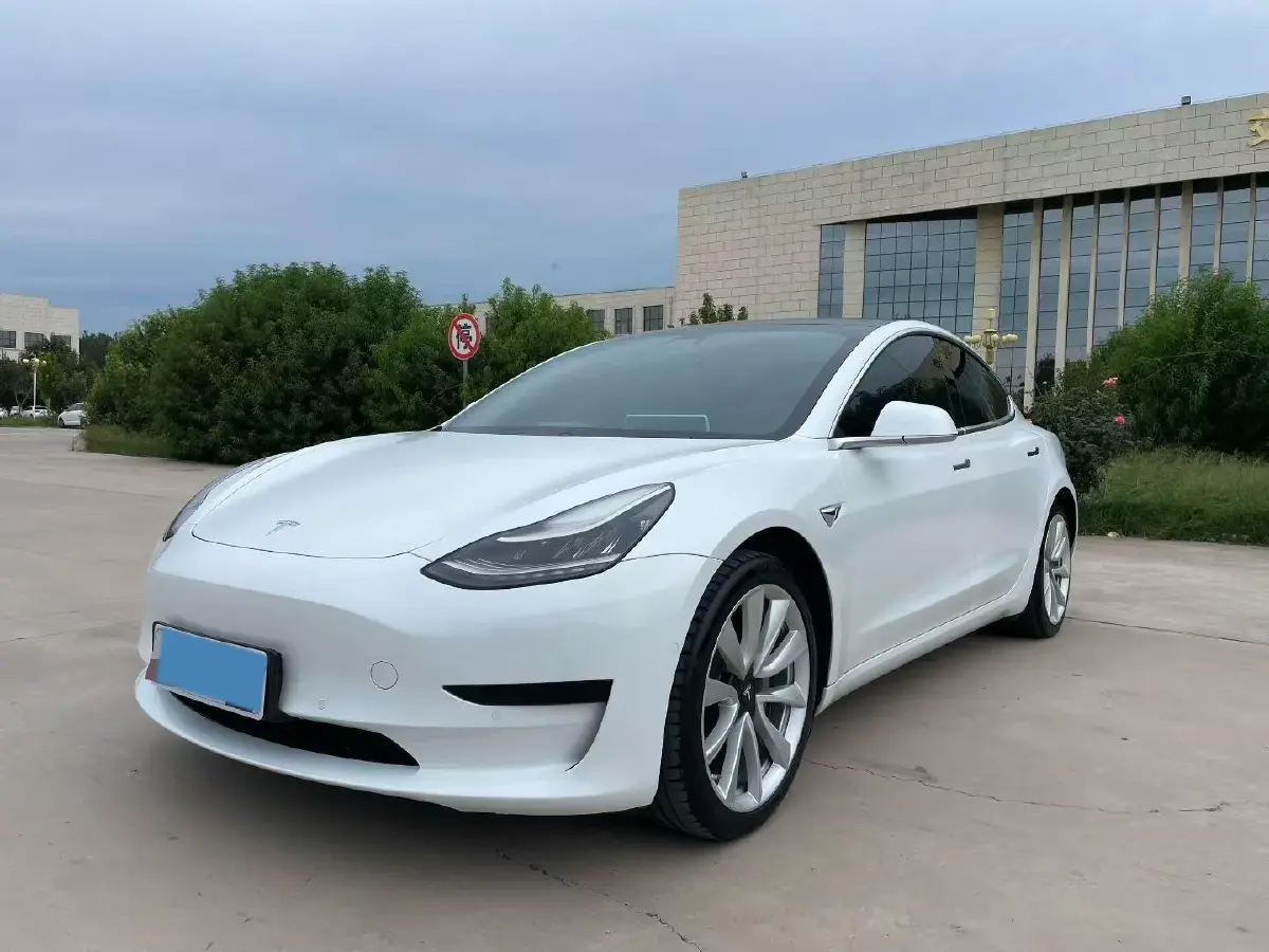 2020 Tesla Model 3 BEV 52KWH