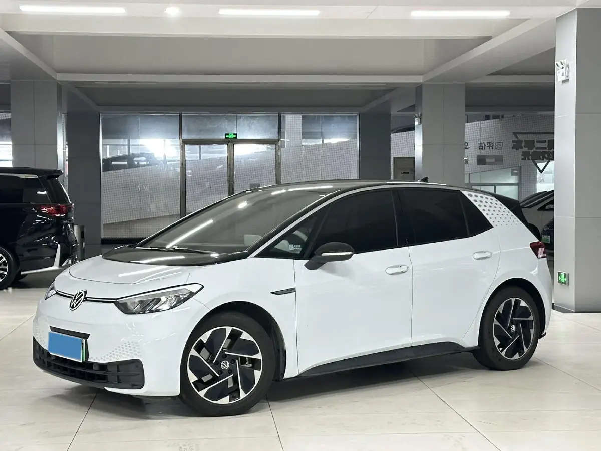 2023 Volkswagen ID.3 BEV 52.8KWH