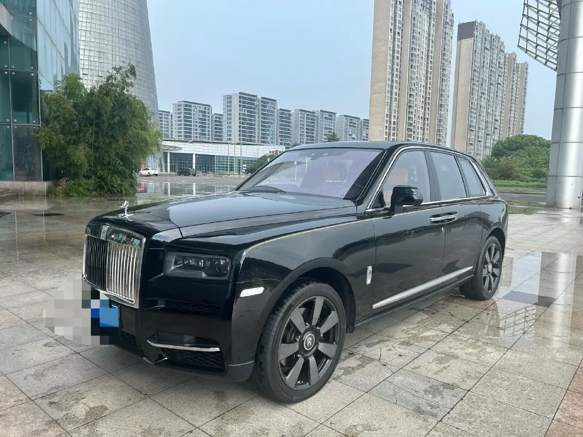2024 Rolls-Royce Cullinan 6.7T 571HP V12 8AT