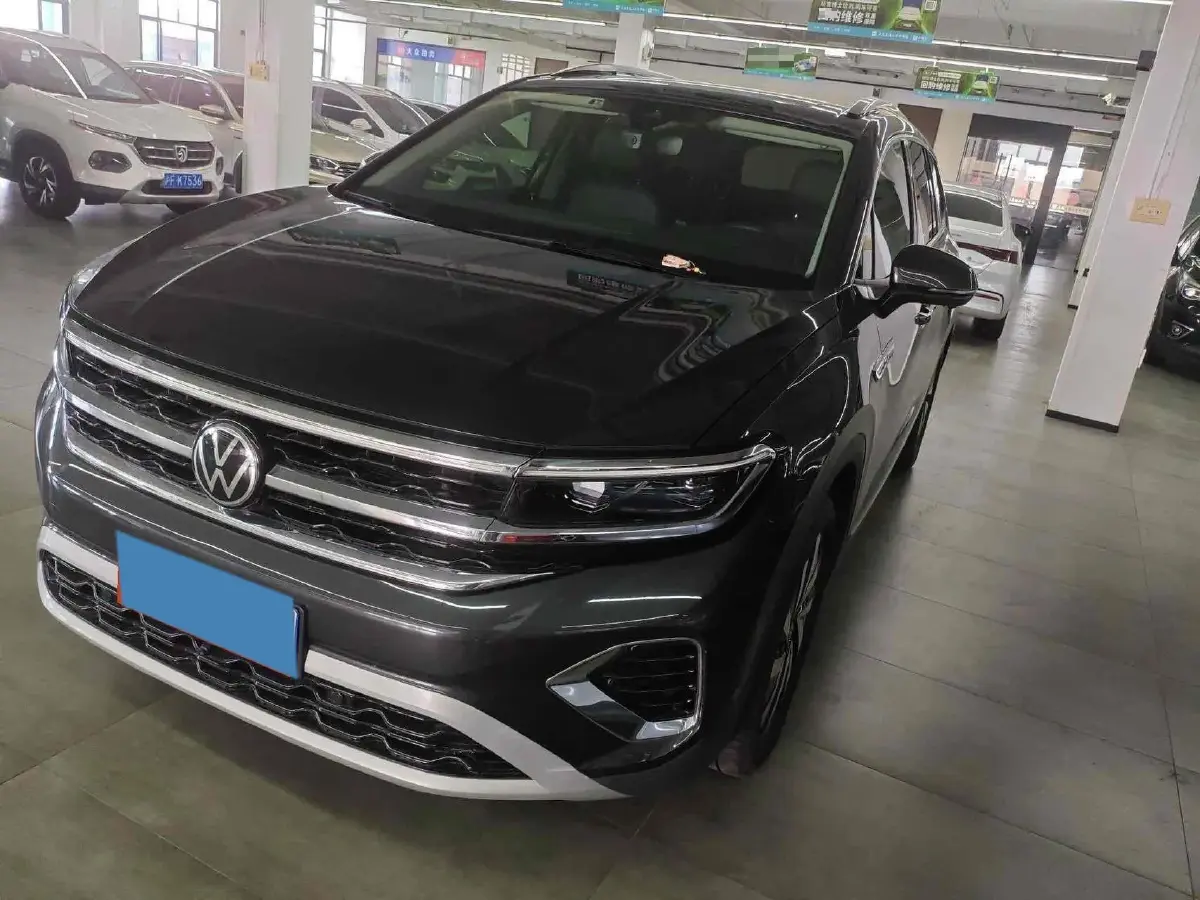 2022 Volkswagen Talagon 2.0T 220HP L4 7DCT