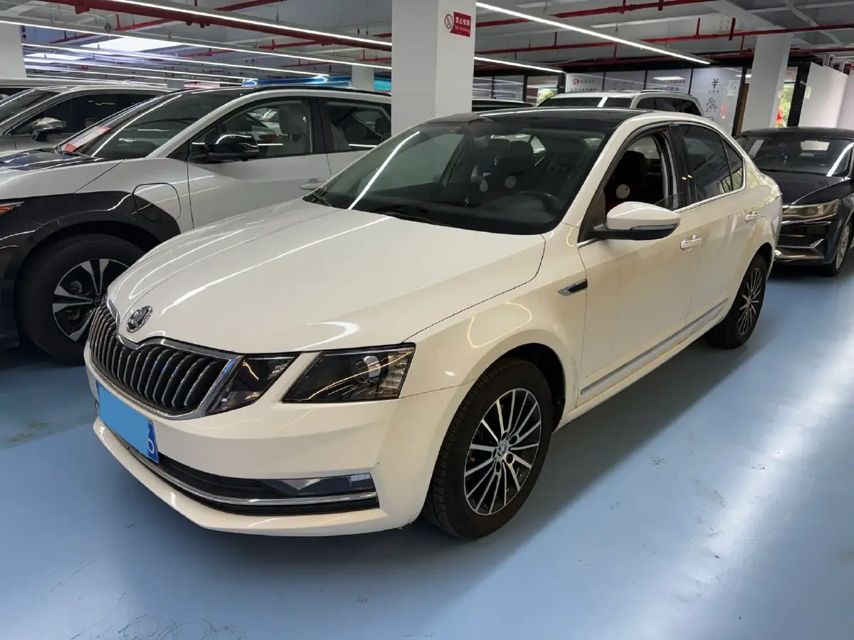 2018 Skoda Octavia 1.6L 110HP L4 6AT