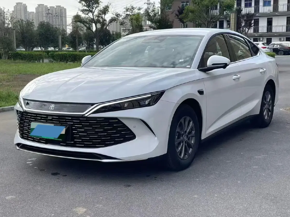 2025 BYD QinL 1.5L 101HP L4 E-CVT PHEV 10.08KWH