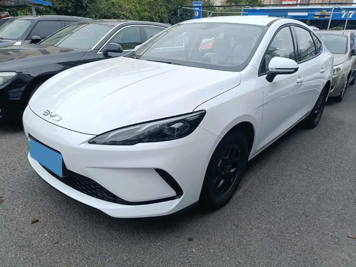 2025 BYD Seal05 DM-i 1.5L 101HP L4 E-CVT PHEV 7.68KWH