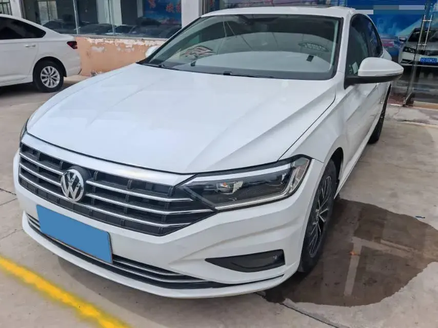 2019 Volkswagen Sagitar 1.2T 116HP L4 7DCT