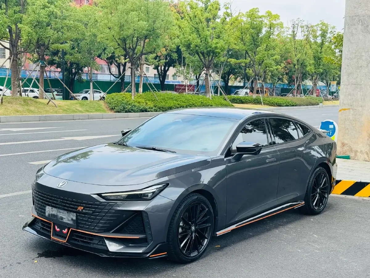 2023 ChangAn UNI-V 1.5T 188HP L4 7DCT