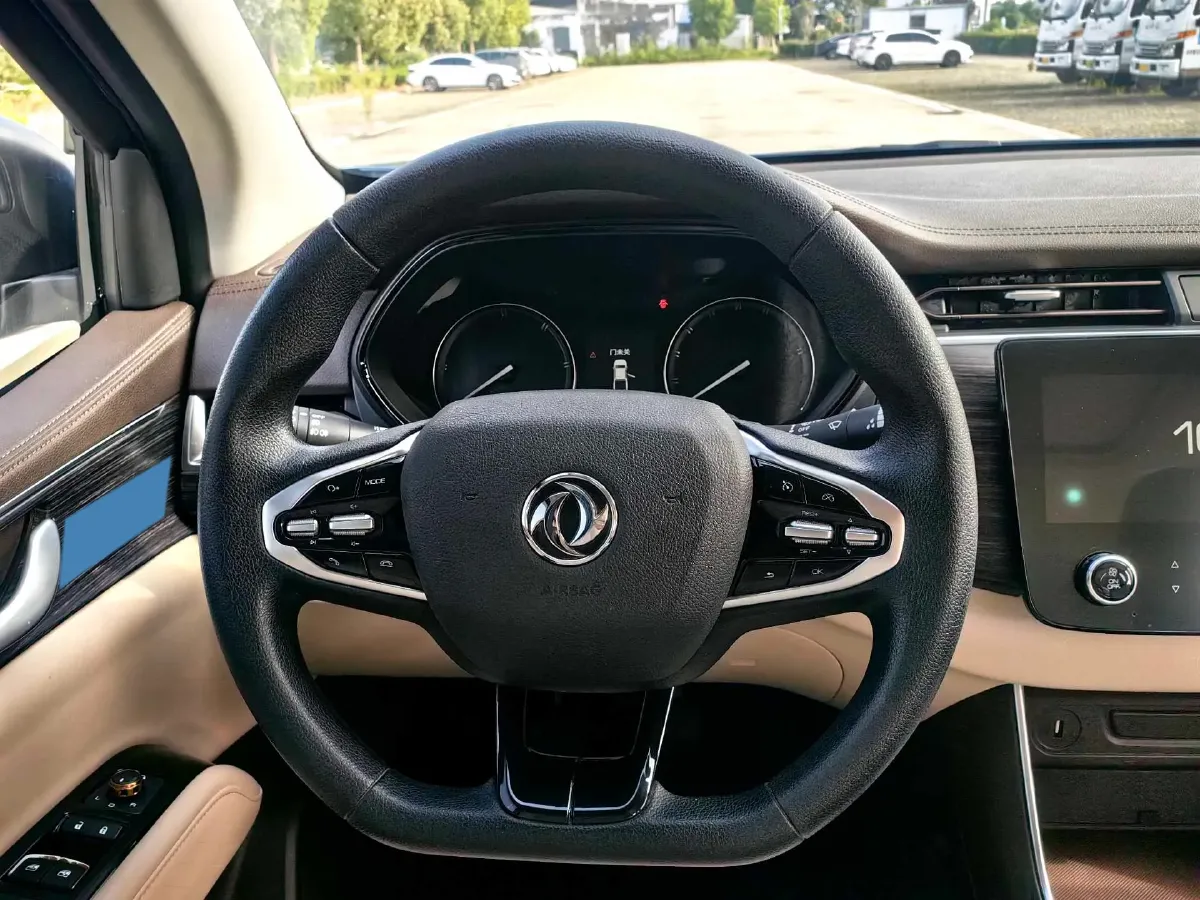 2022 Dongfeng RuiQi 7 2.3T 166HP L4 6MT,autocango,china used car exporter,china ev exporter,chinese used car exporter,chinese used ev exporter