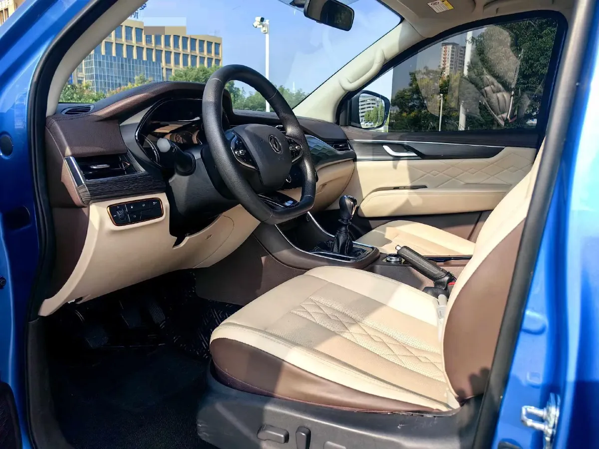 2022 Dongfeng RuiQi 7 2.3T 166HP L4 6MT,autocango,china used car exporter,china ev exporter,chinese used car exporter,chinese used ev exporter