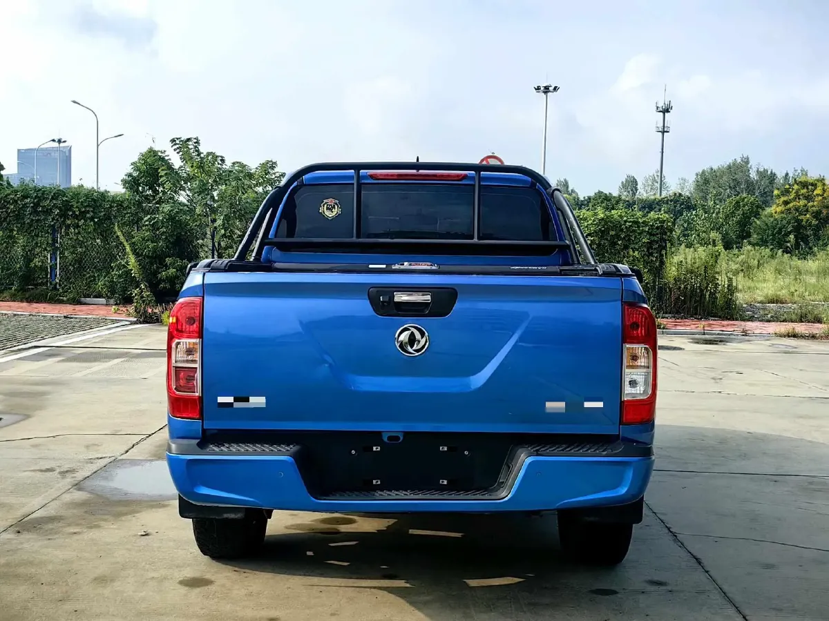 2022 Dongfeng RuiQi 7 2.3T 166HP L4 6MT,autocango,china used car exporter,china ev exporter,chinese used car exporter,chinese used ev exporter