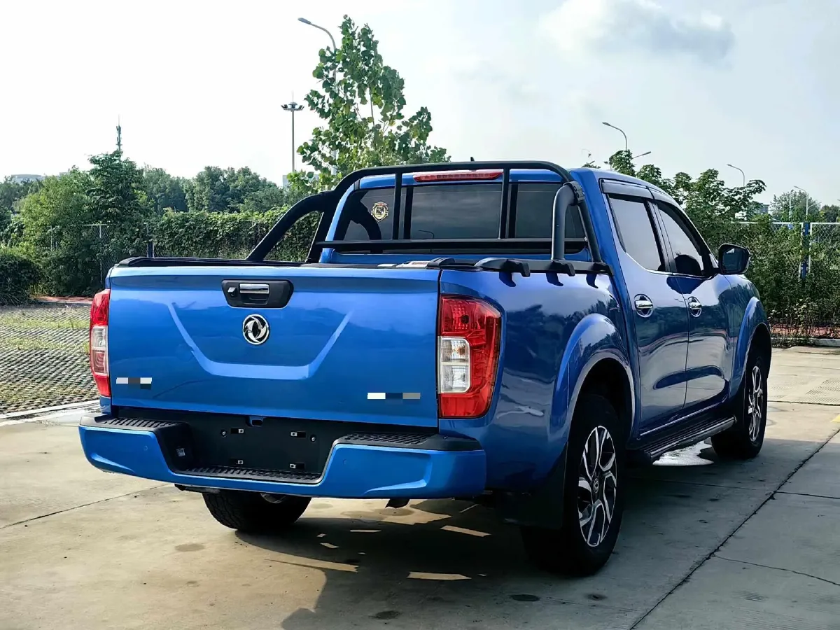 2022 Dongfeng RuiQi 7 2.3T 166HP L4 6MT,autocango,china used car exporter,china ev exporter,chinese used car exporter,chinese used ev exporter