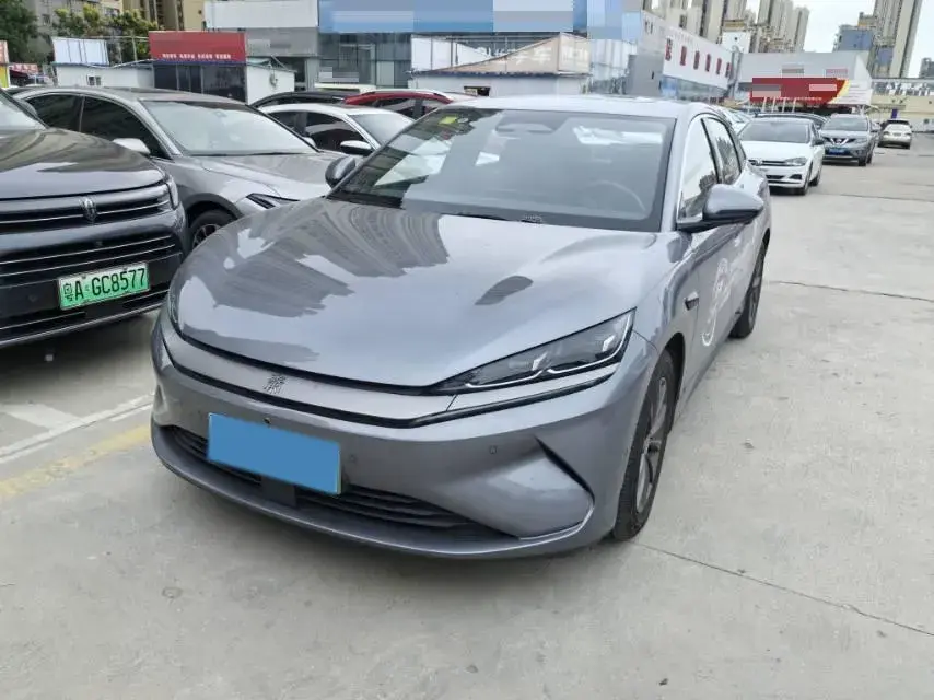 2025 BYD QinL BEV