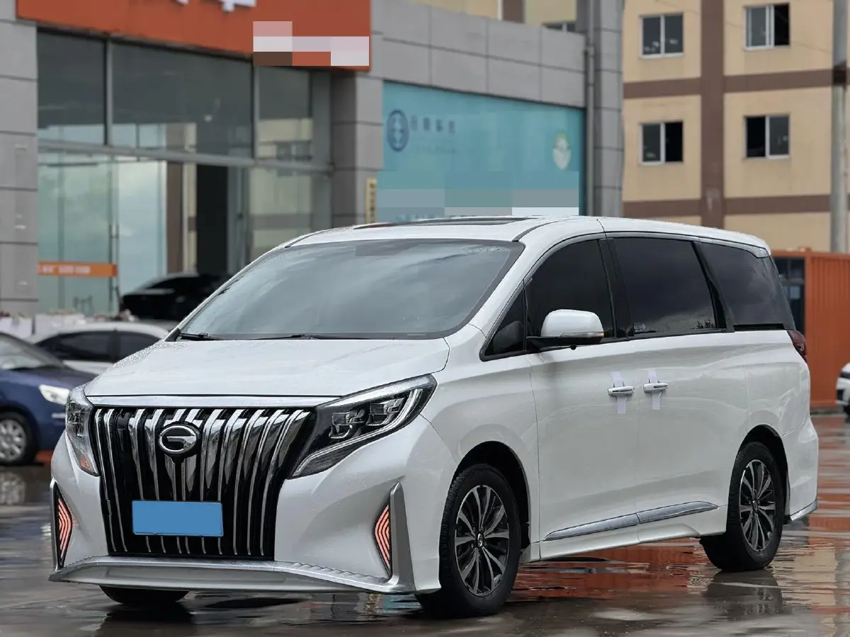 2021 GAC Trumpchi M8 2.0T 252HP L4 8AT